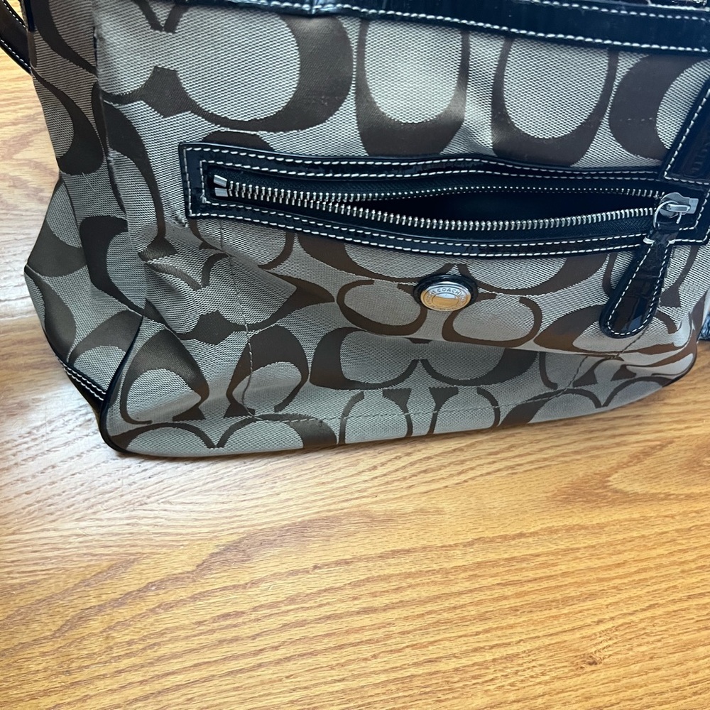 Coach Gallery Tote In Signature Canvas. Gently Us… - image 6